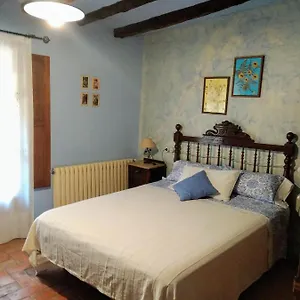 Cal Gorro , Arnes España